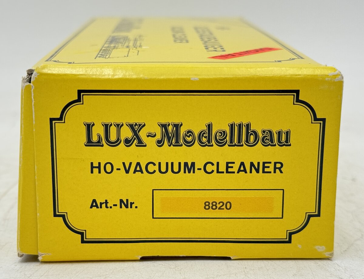 LUX-Modellbau 8820 HO Rail Sliding Wagon Track Vacuum Cleaning Car - Digital EX/Box