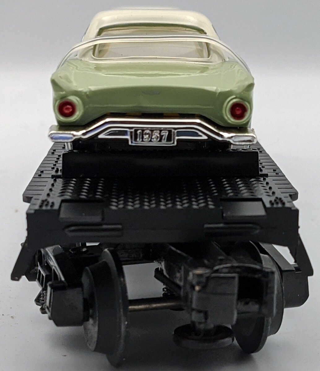MTH 30-7613 O Gauge Auto Transport Flatcar with Two ThunderBirds LN/Box