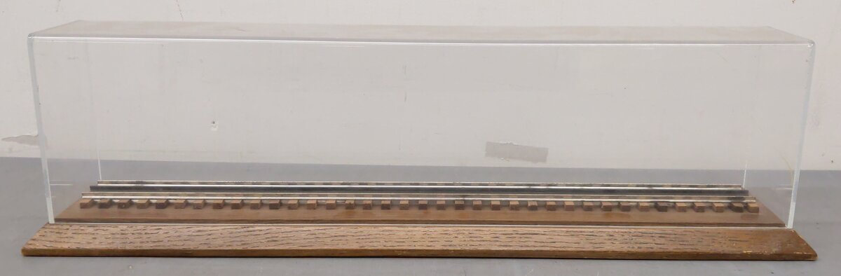 Lionel 6-8378 Wabash FM Trainmaster Display Case VG