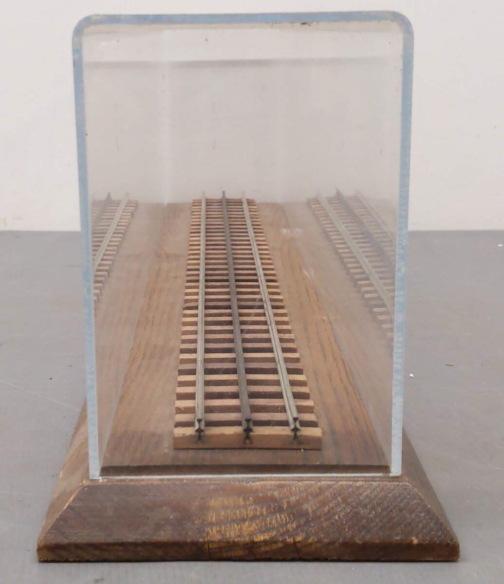 Lionel 6-8378 Wabash FM Trainmaster Display Case VG
