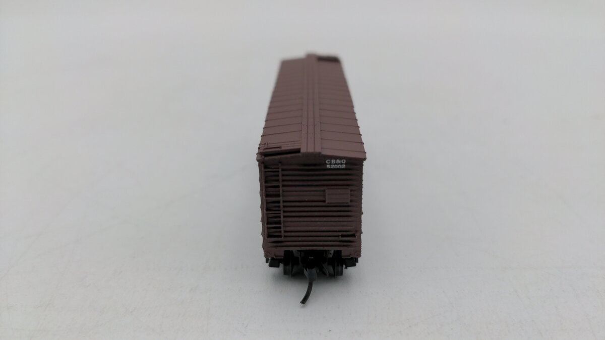 Micro-Trains 03500130 N CB&Q 40' Despatch Stock Car #52002 EX/Box
