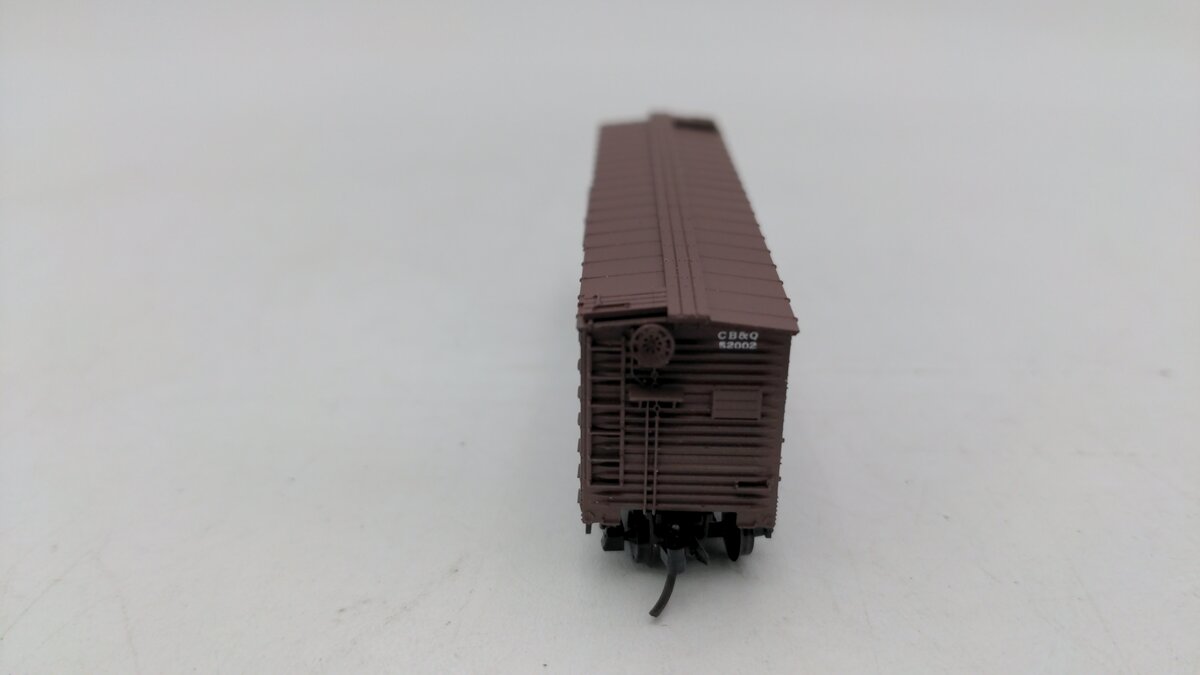 Micro-Trains 03500130 N CB&Q 40' Despatch Stock Car #52002 EX/Box