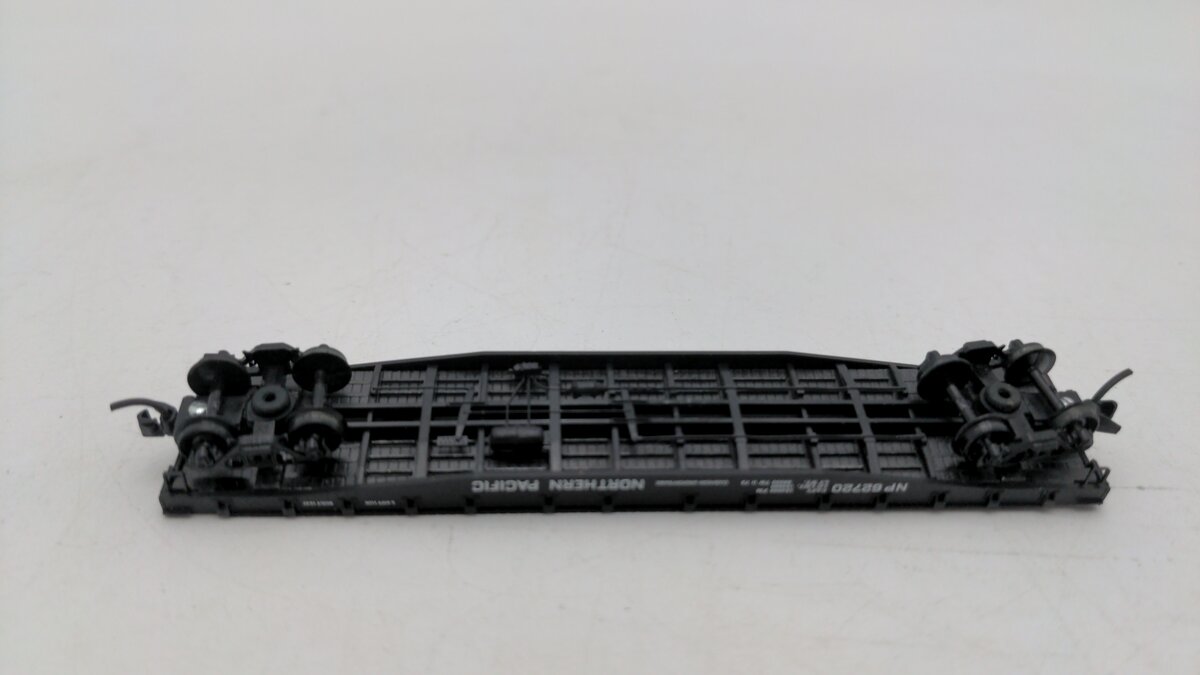 Micro-Trains 04500250 N Scale Northern Pacific Flatcar #62720 EX/Box