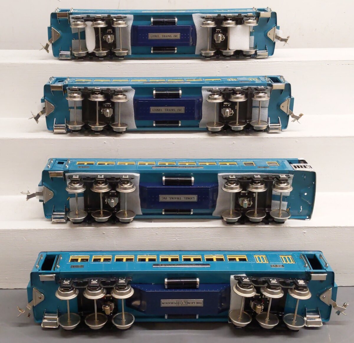 Lionel 6-13408 Std Gauge Blue Comet Passenger Set #1420, #1421, #1422, #4423 EX