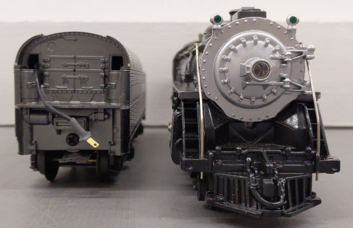 Lionel 6-8006 O Atlantic Coast Line 4-6-4 Steam Loco & Tender with Display Case VG/Box
