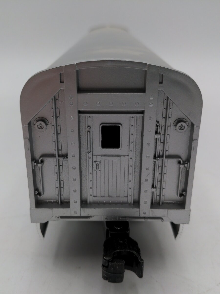Lionel 6-19112 O Gauge Santa Fe "Squaw Valley" Pullman Aluminum Passenger Car EX/Box
