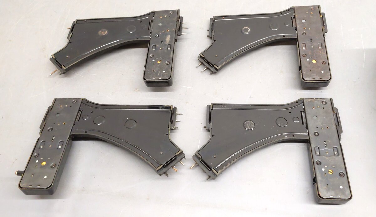 Lionel O22 [3] Left-Hand & [1] Right-Hand Electric Remote Switches [4] VG
