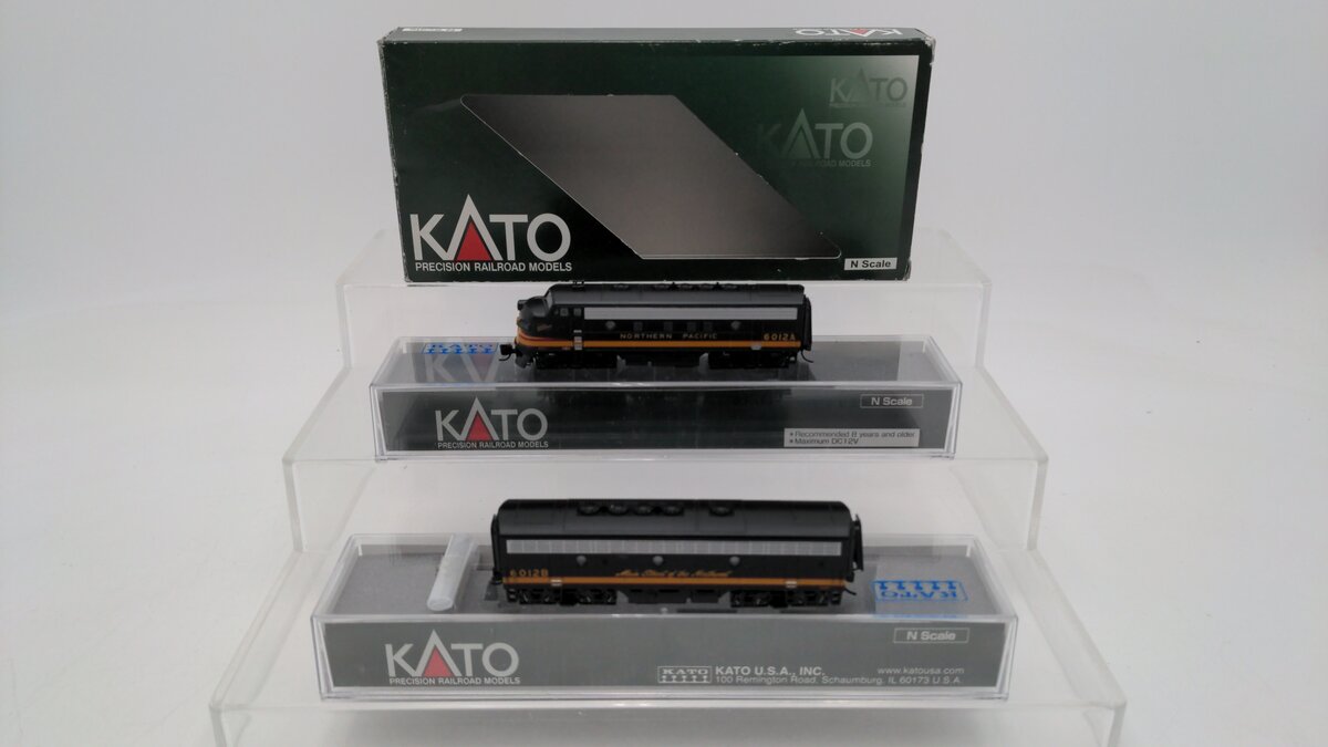 Kato 106-0422-DCC N Northern Pacific EMD F7A & F7B Diesel with DCC #6012A,6012B