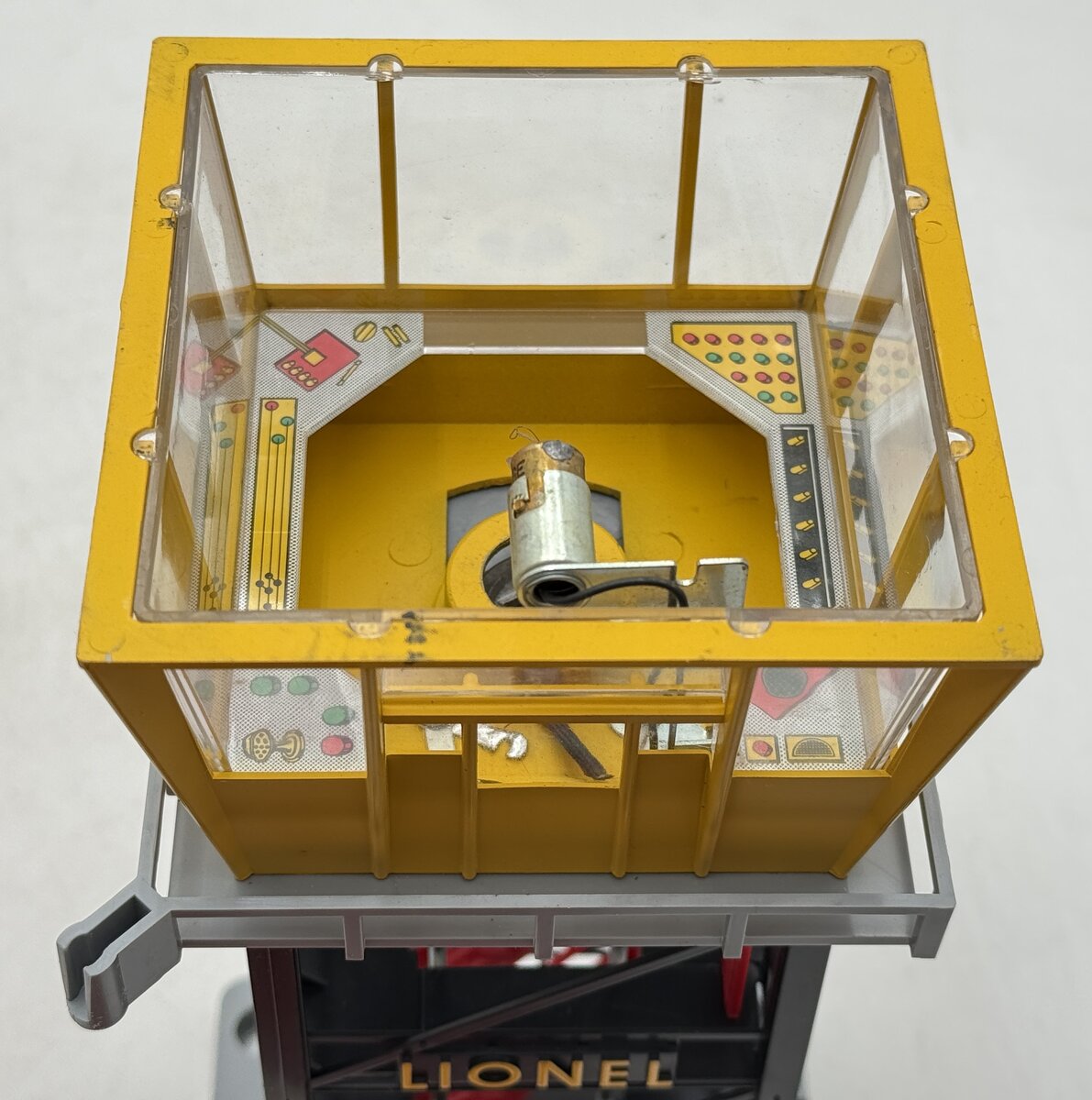 Lionel 6-2318 O Gauge Operating Control Tower VG/Box