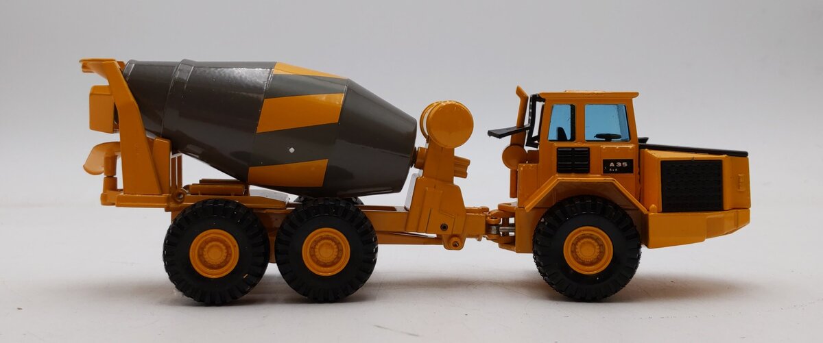 Joal Compact 1:50 Scale Diecast  Volvo A-35 NIB