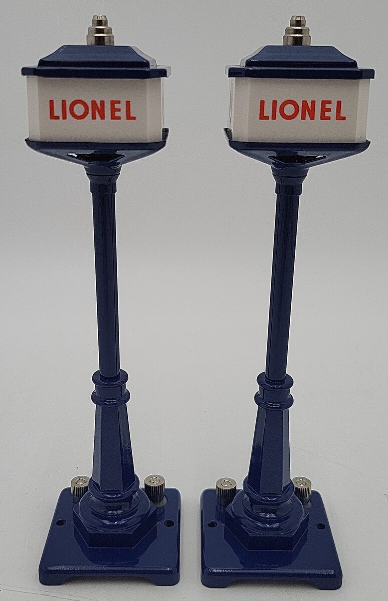 MTH 11-90112 Lionel Blue NO.57 Corner Lamp Set (2) LN