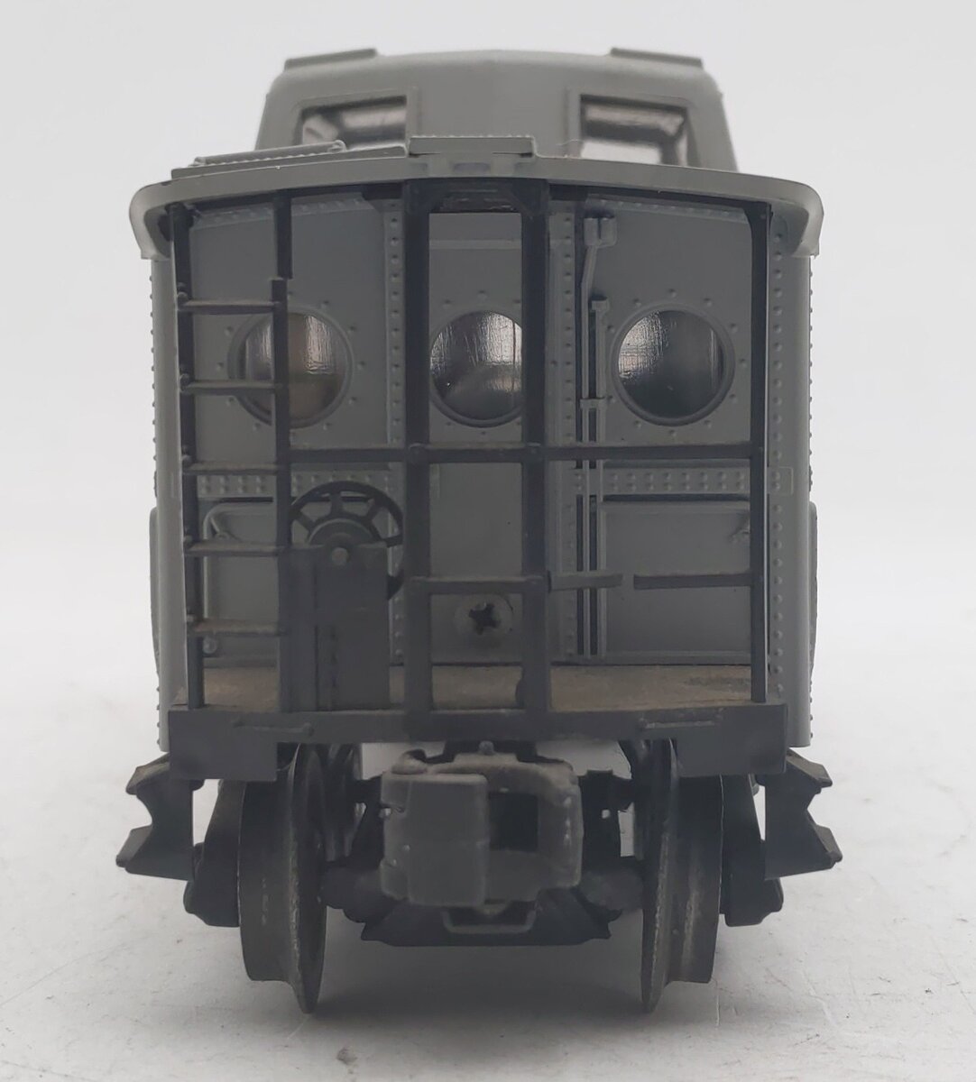 Lionel 6417-50 Vintage O Gray Lehigh Valley Porthole Caboose VG
