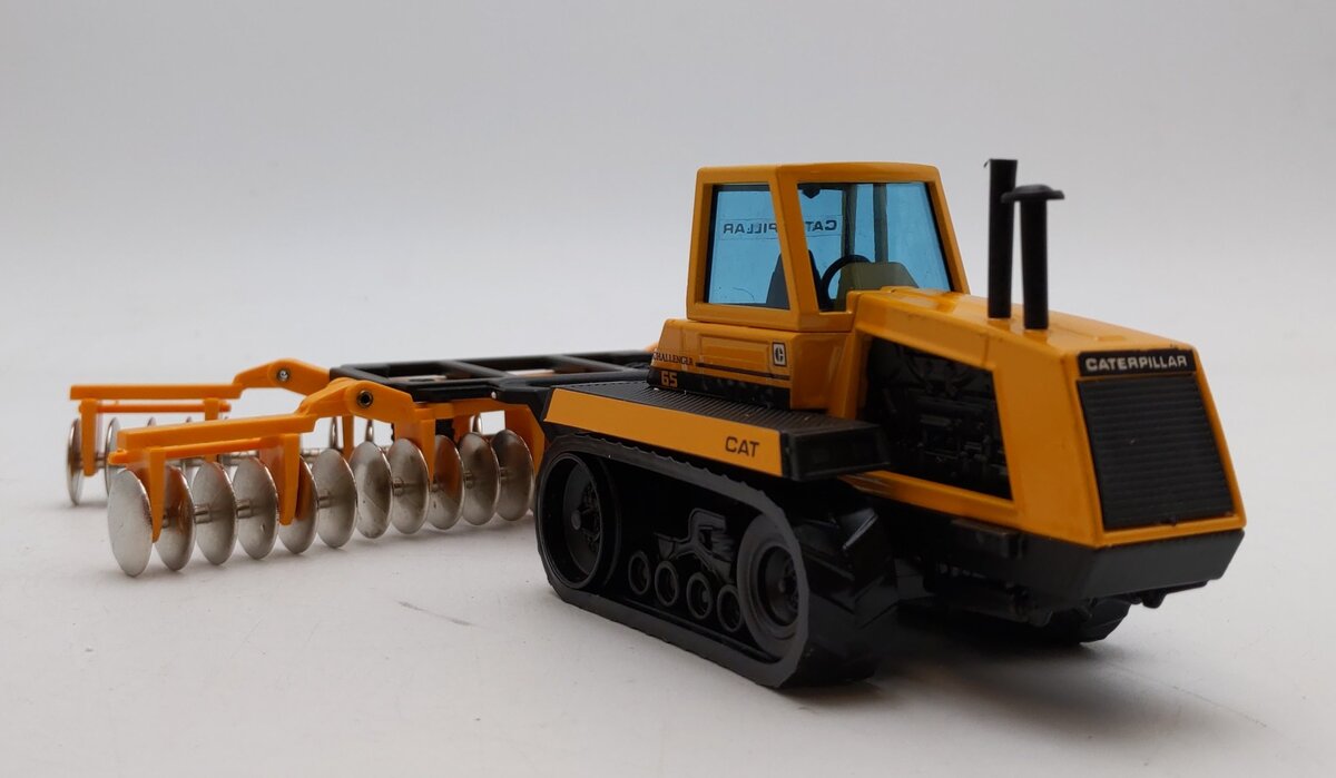 Joal 253 1:50 Scale CAT Challenger 65 Tractor w/Disc Harrow NIB