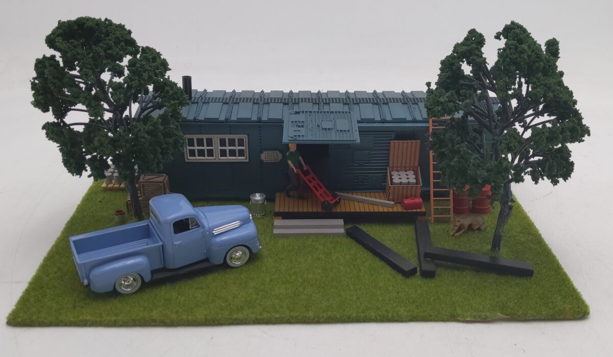 Menards 275-9491 O Scale Cripple Creek Rail Maintenance Office  w/LED Lights LN