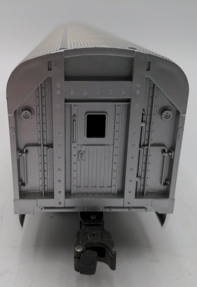 Lionel 6-19101 O Gauge Amtrak Aluminum Combination Passenger Car EX/Box