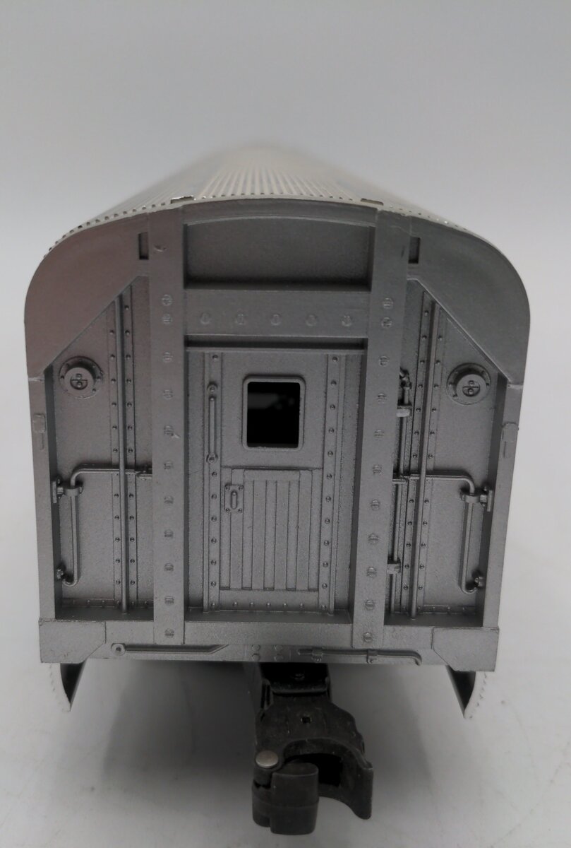 Lionel 6-19101 O Gauge Amtrak Aluminum Combination Passenger Car EX/Box