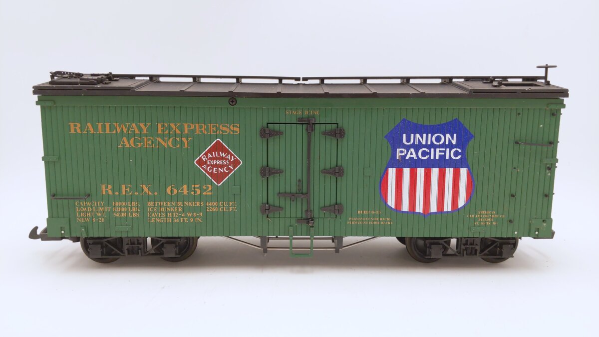 USA Trains 1682 G Union Pacific American Railway Express Reefer Car #6452 VG