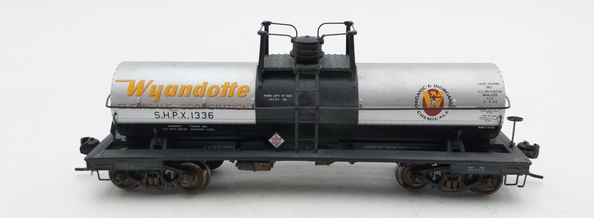 Broadway Limited HO Wyanadotte 6000 Gallon Tank Car