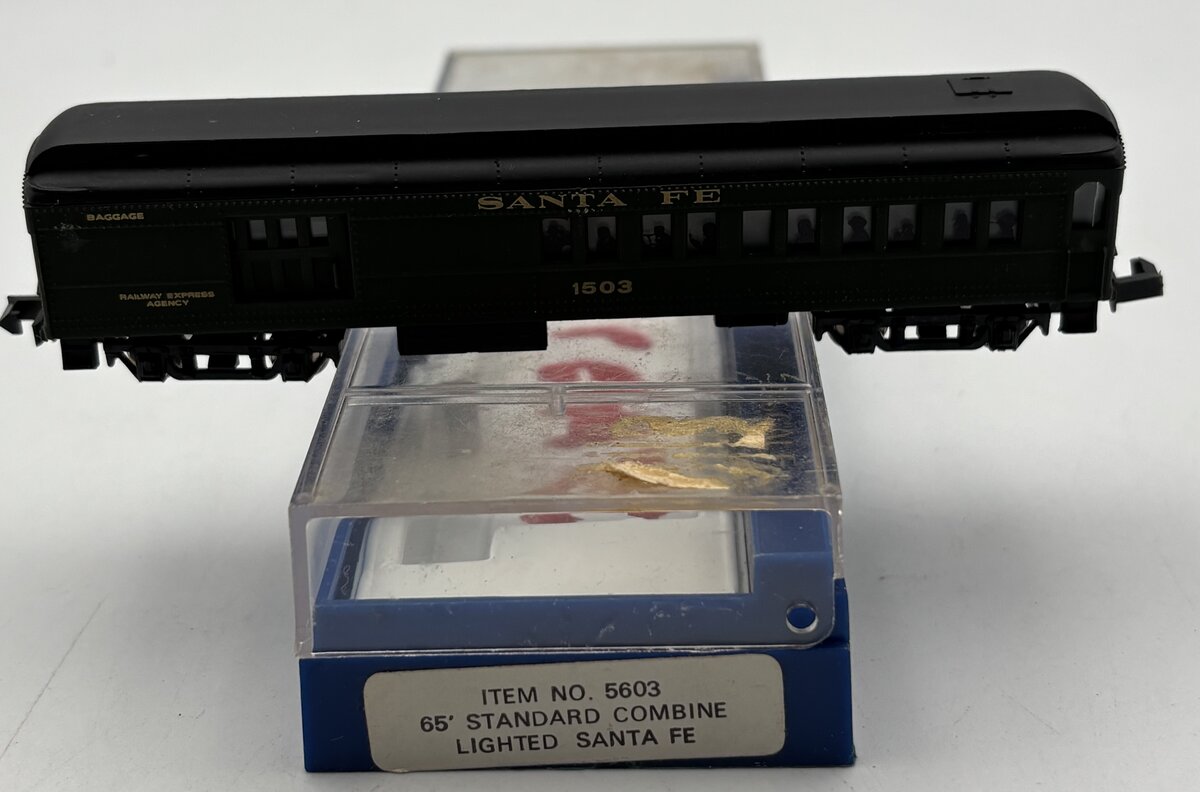 Bachmann 5603 N Santa Fe 65' Lighted Standard Combine Passenger Car VG/Box