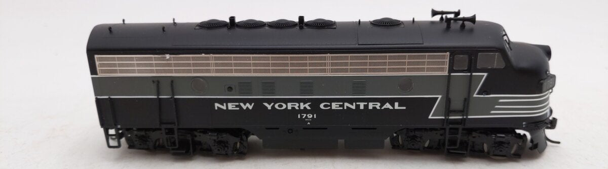 InterMountain 49001WD-06 New York Central EMD F-7A (PHASE I) Locomotive # 1791 VG/Box