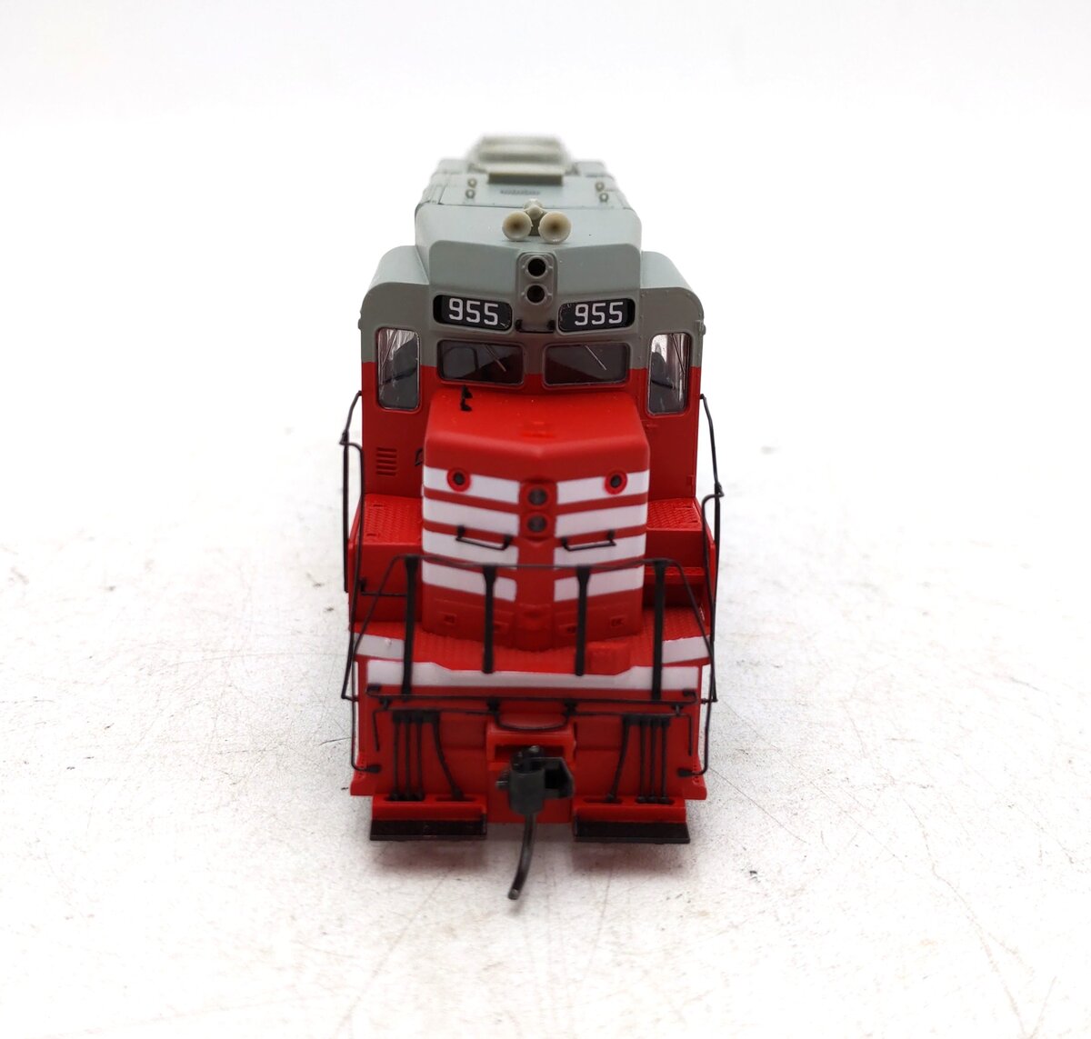 Proto 2000 21516 HO Scale CB&Q GP30 Diesel Locomotive #949 EX