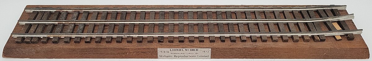 Williams' Reproductions No 381E Lionel Display Track VG