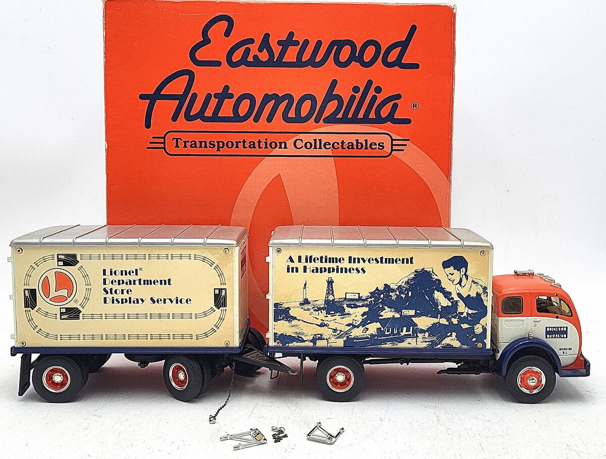 Lionel 410500 1:32 First Gear Eastwood 3000 Freight Truck With Trailer EX/Box