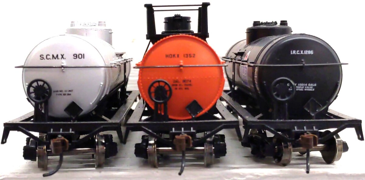 Athearn Assorted HO Scale Tank Cars: 901, 1286, 1352 [3] LN/Box