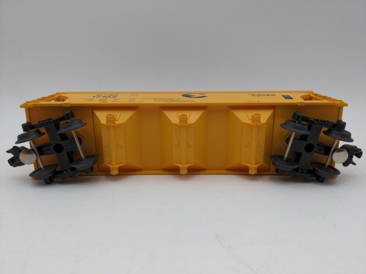 Lionel 6-17102 O Gauge Chessie System ACF Three Bay Hopper EX