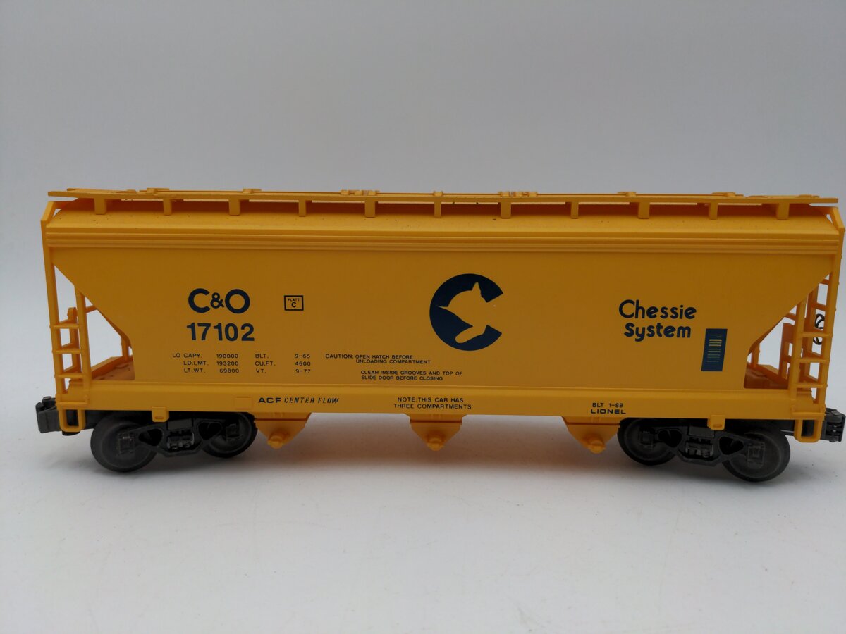 Lionel 6-17102 O Gauge Chessie System ACF Three Bay Hopper EX