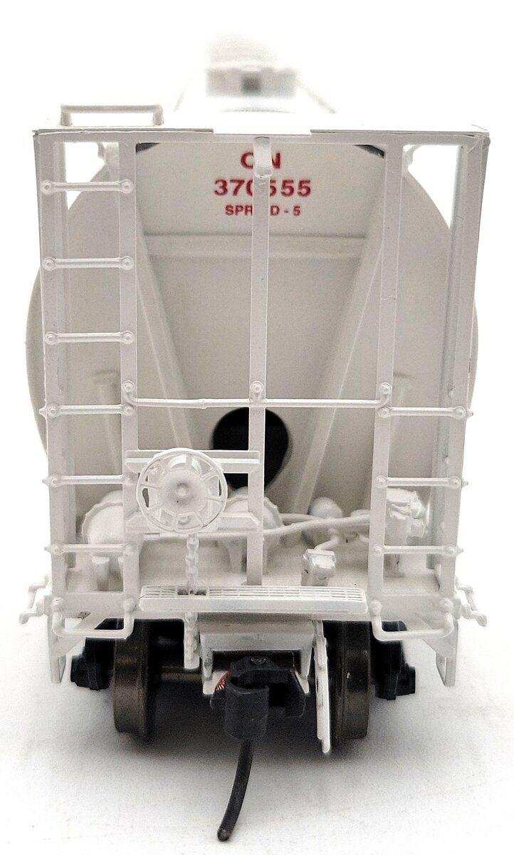 HO CN Round Hatch Cylindrical Covered Hopper #370555 EX/Box