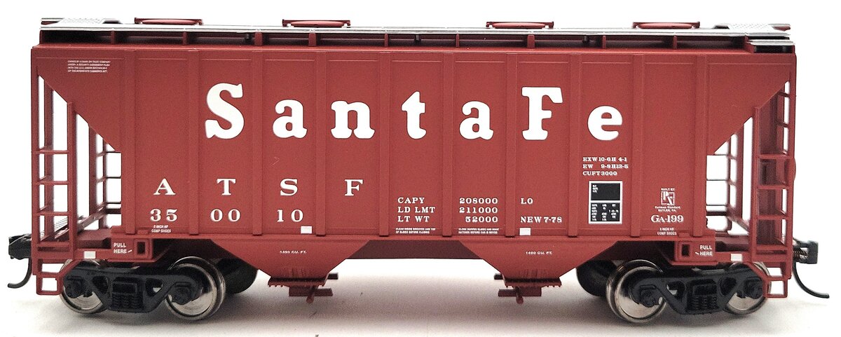 Walthers 910-7102 HO Scale ATSF 37' Covered Hopper Car #350010 LN/Box
