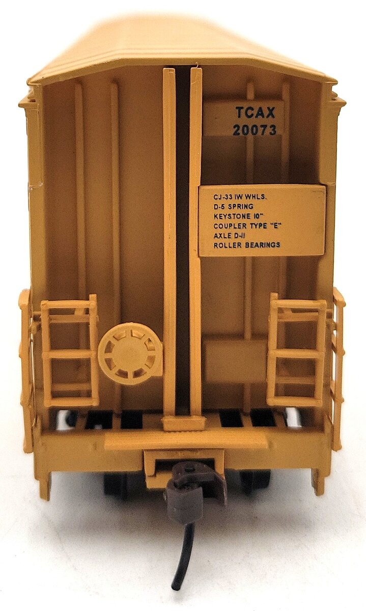 Walthers 932-7007 HO Scale Canfor Thrall-Door Boxcar #20073 LN/Box
