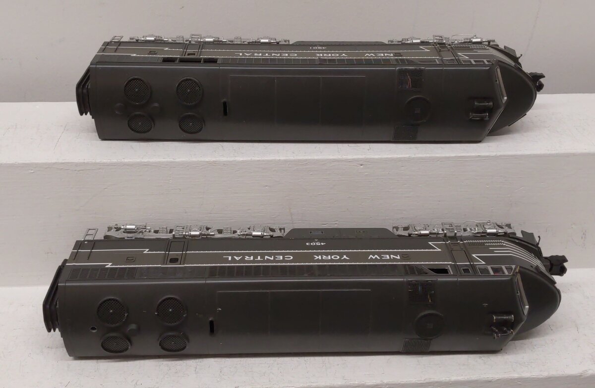 MTH 20-2734-1 NYC C-Liner Diesel Engine Set w/PS 2.0 #4501/4503 VG