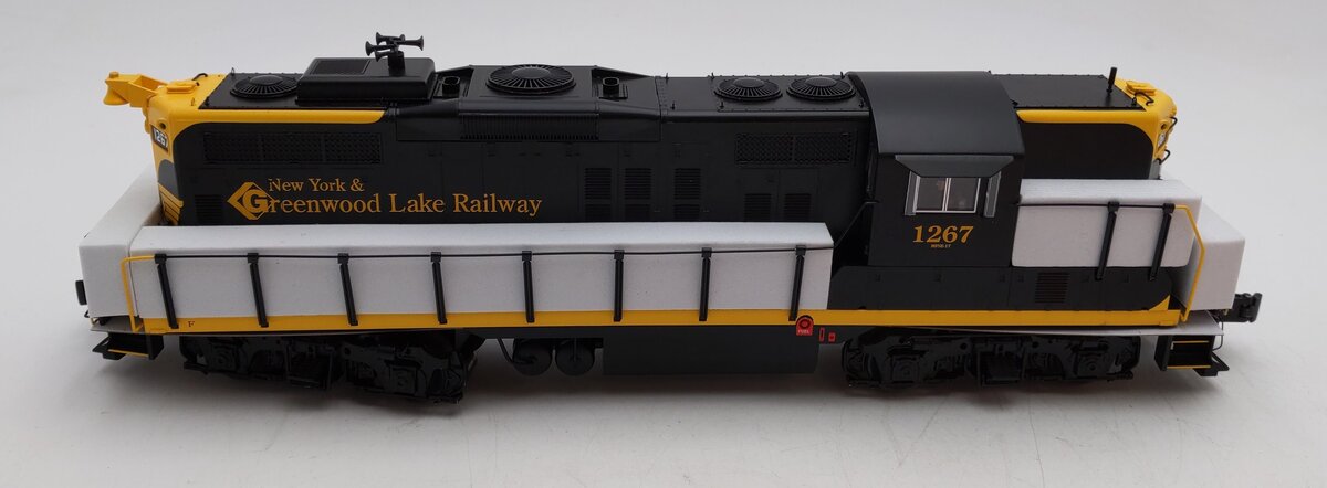 Lionel 2401070 NY & GL LEGACY GP9 #1267 EX/Box