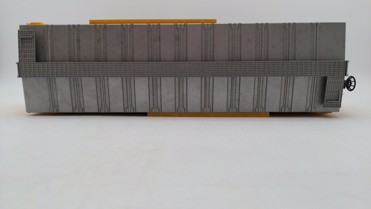 Lionel 8-87102 G Scale Chesapeake and Ohio Reefer Car EX/Box