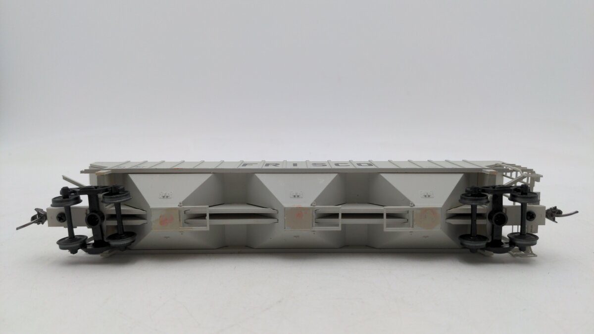 Accurail 6533 HO St. Louis San Francisco PS 3-Bay Covered Hopper