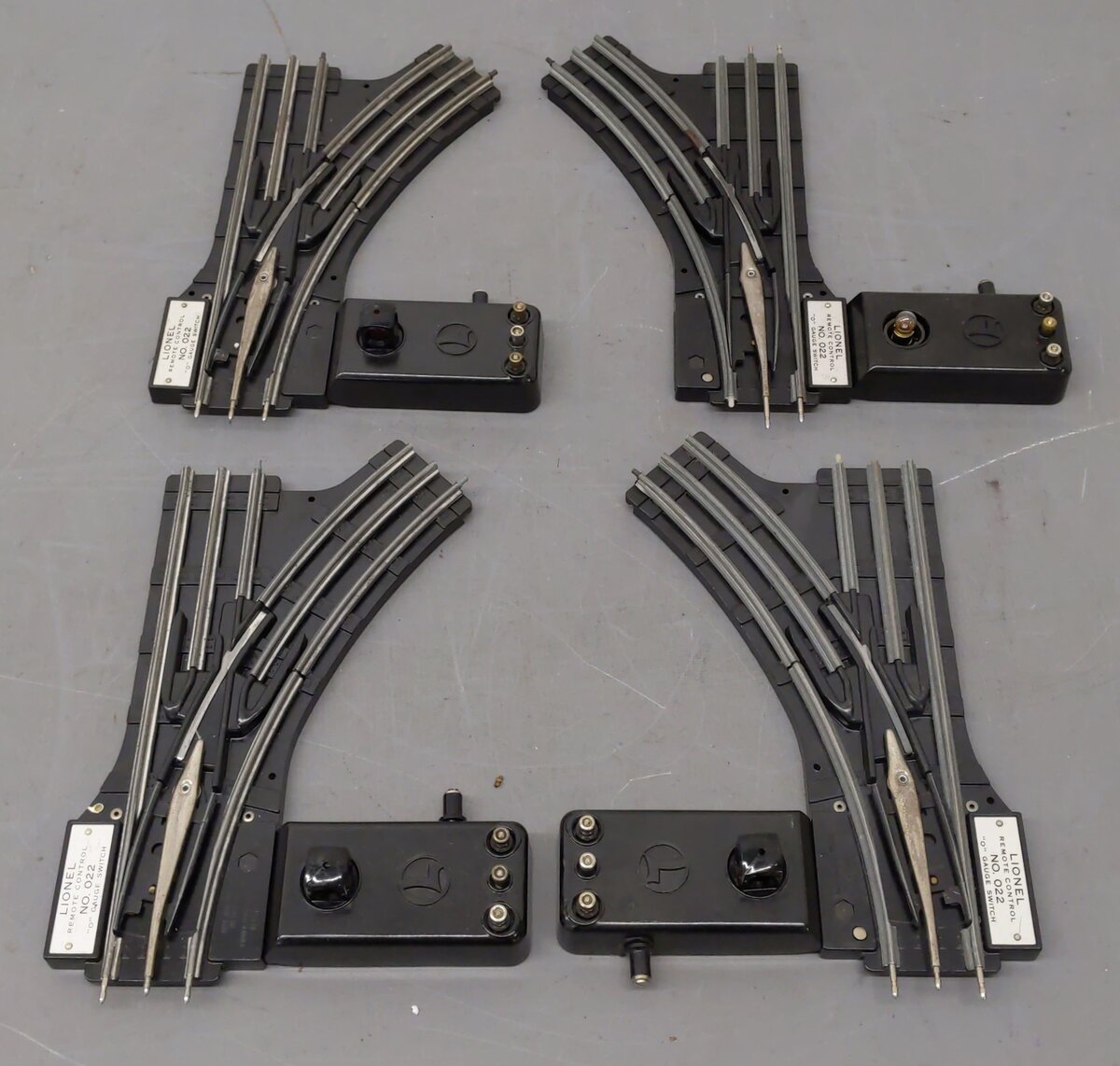 Lionel O22 Vintage Left-Hand & Right-Hand Electric Remote Switches [4] VG