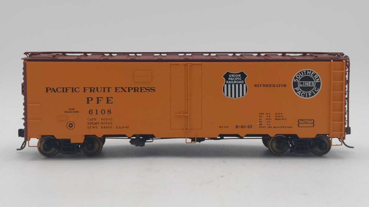 Pacific Rail PRS-008 S Scale PFE 40' Steel Ice Refrigerator Car #6108 EX/Box
