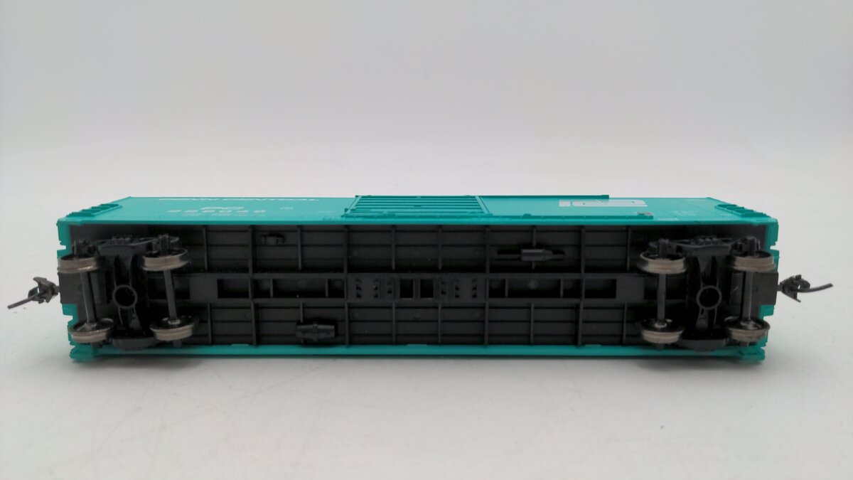 Proto 1000 23942 HO Penn Central 50' High Roof Boxcar #229046 EX
