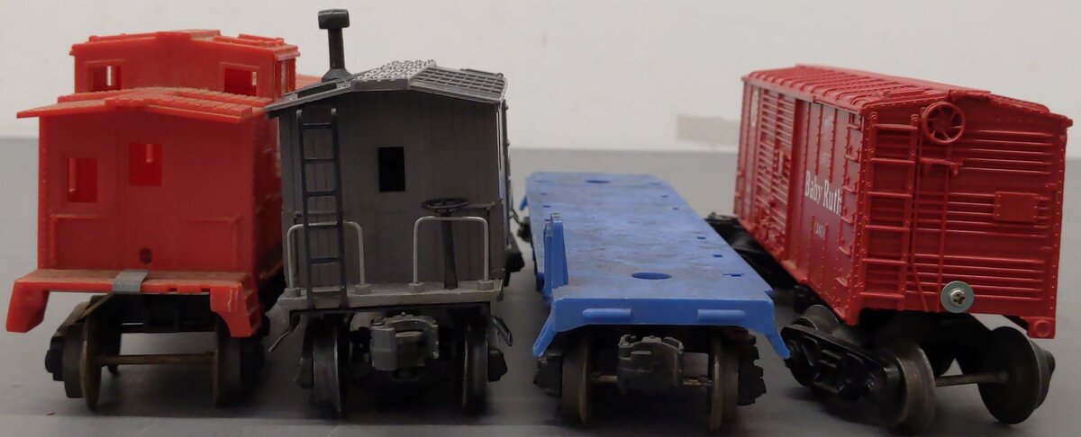 Lionel O Gauge Assorted Freight Cars; 6511,X6014, 6420, [4]