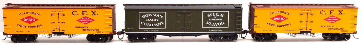 Roundhouse Assorted HO Scale Freight Cars: 28510, 28519, 114 [3] LN/Box