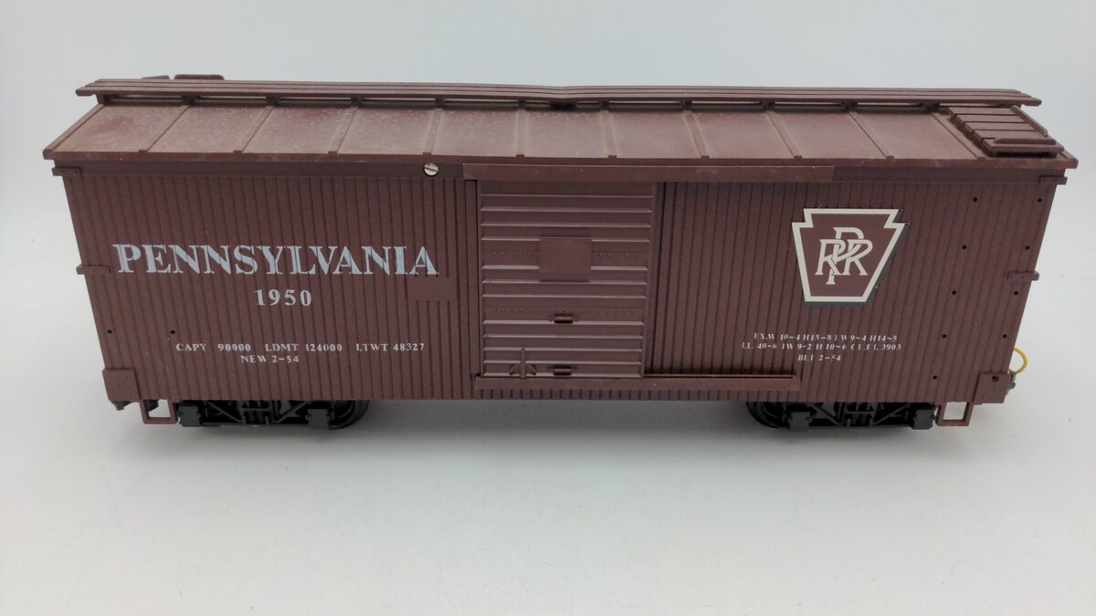 USA Trains R1950 G Scale Custom Pennsylvania Boxcar #1950 VG