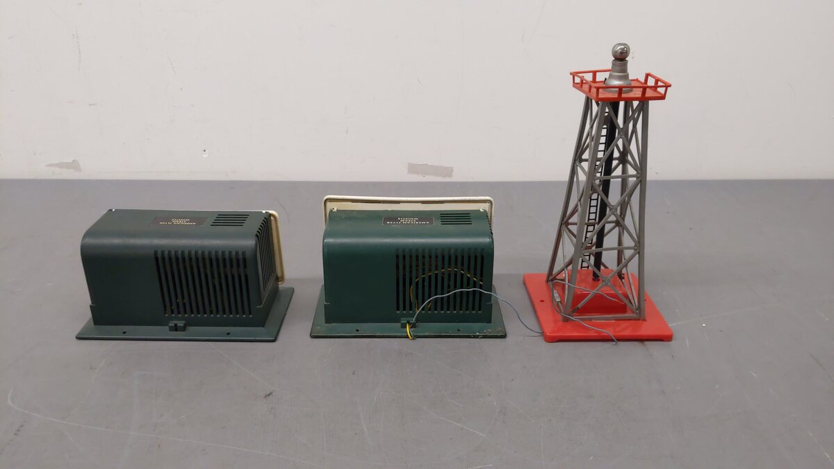 American Flyer S Gauge Assorted Accessories 566 & 769 [3] VG