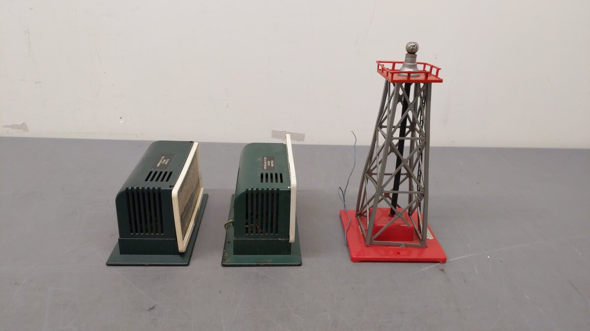 American Flyer S Gauge Assorted Accessories 566 & 769 [3] VG