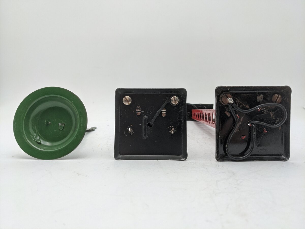 Marx O Gauge Assorted Accessories 418, 416A & A Sign [3] VG