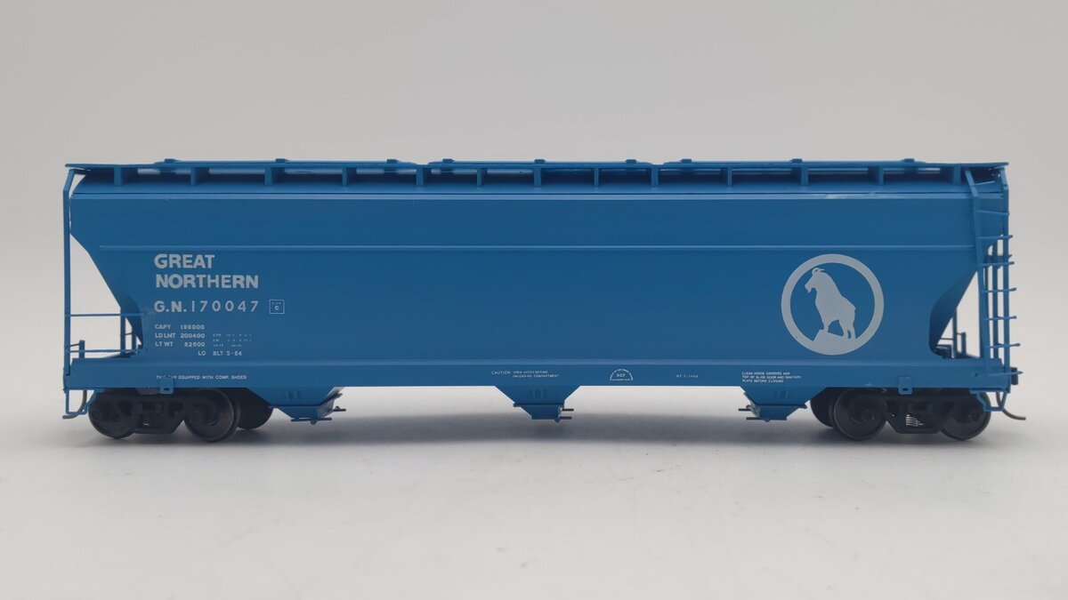 Pacific Rail S Scale Great Northern 3-Bay Covered Hopper #170047 VG