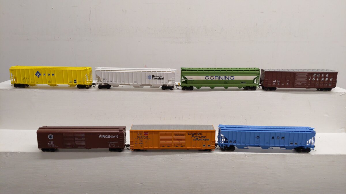 HO Scale Assorted Freight Cars: 90404, 27326, 32538, 52000, 62011, 30241 [7] VG