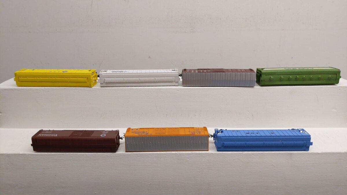 HO Scale Assorted Freight Cars: 90404, 27326, 32538, 52000, 62011, 30241 [7] VG