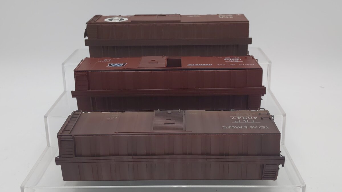 Pacific Rail S Scale Boxcars: 2454, 145042, 40347 [3] VG